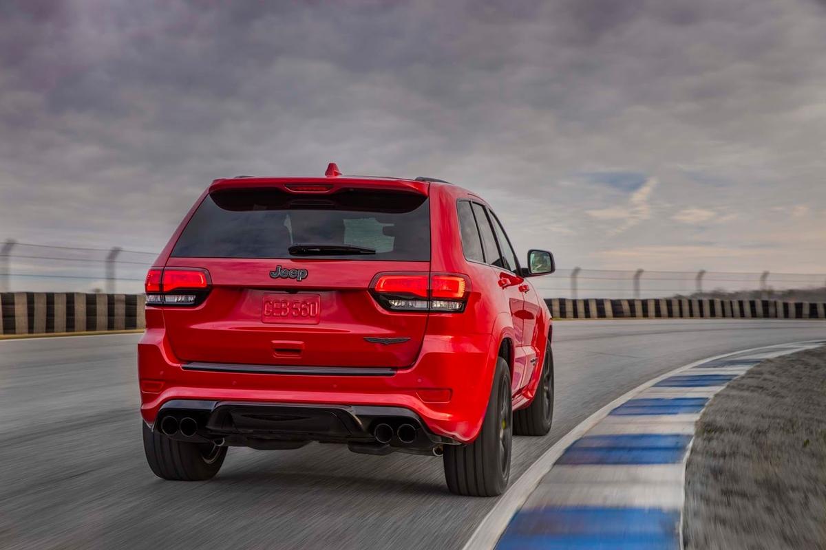 jeep_grand_cherokee_trackhawk