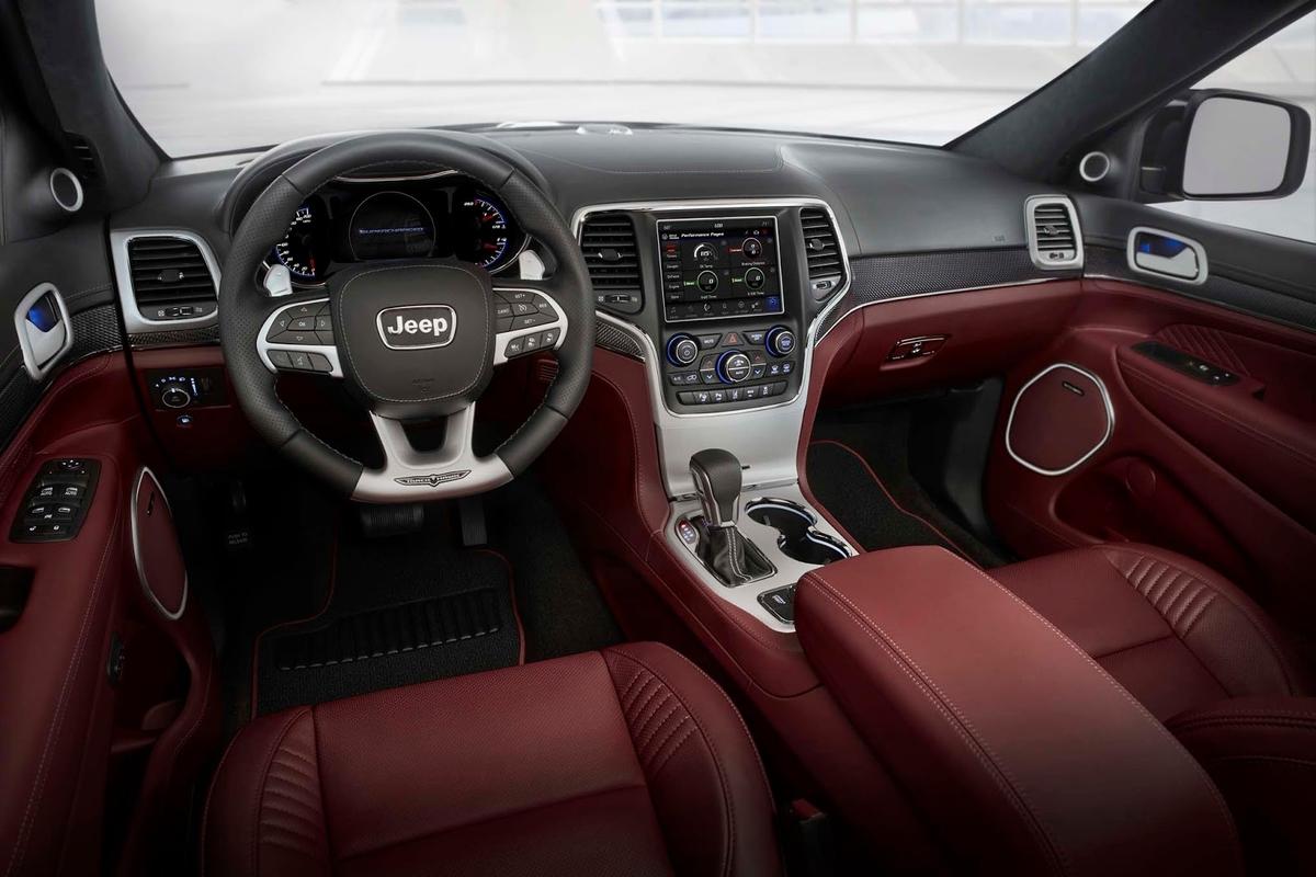 jeep_grand_cherokee_trackhawk