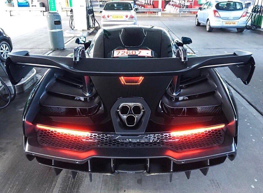 mclaren_senna