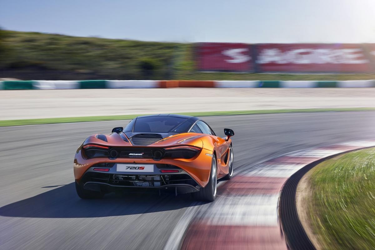 mclaren-720s-2017