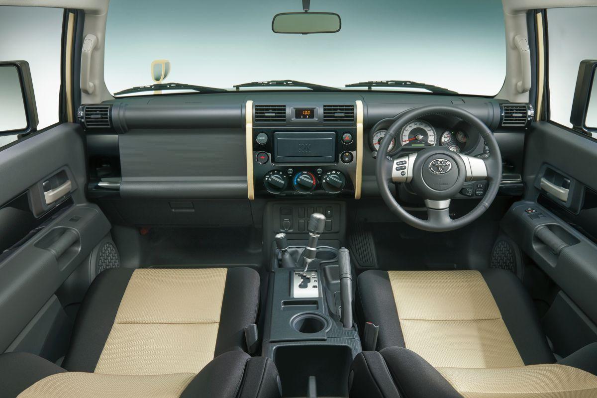 toyota-fj-cruiser_final-edition toyota-fj-cruiser_final-edition