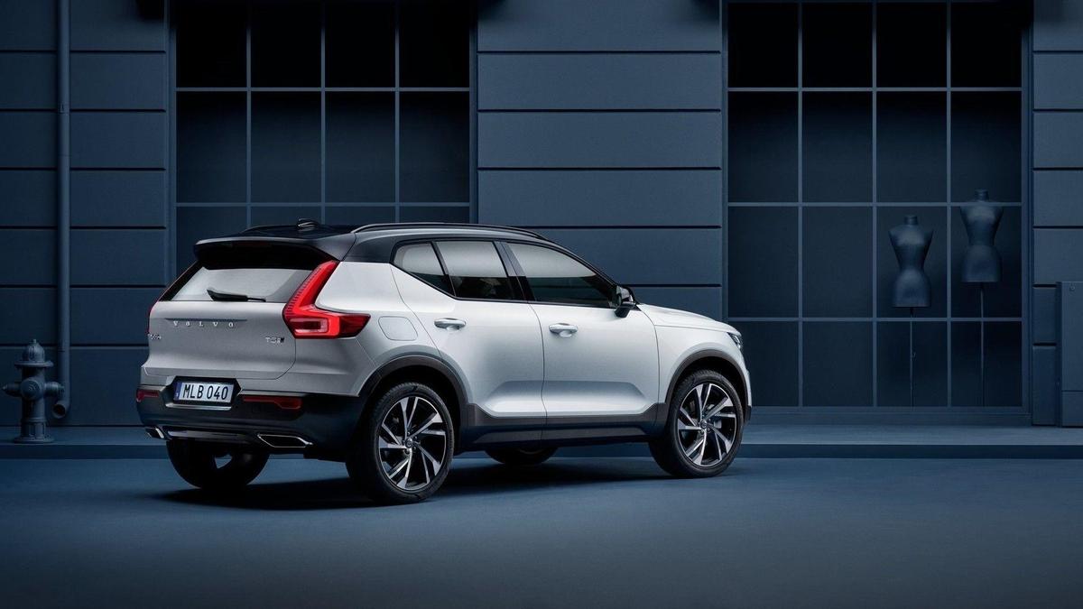 volvo-xc40-2017