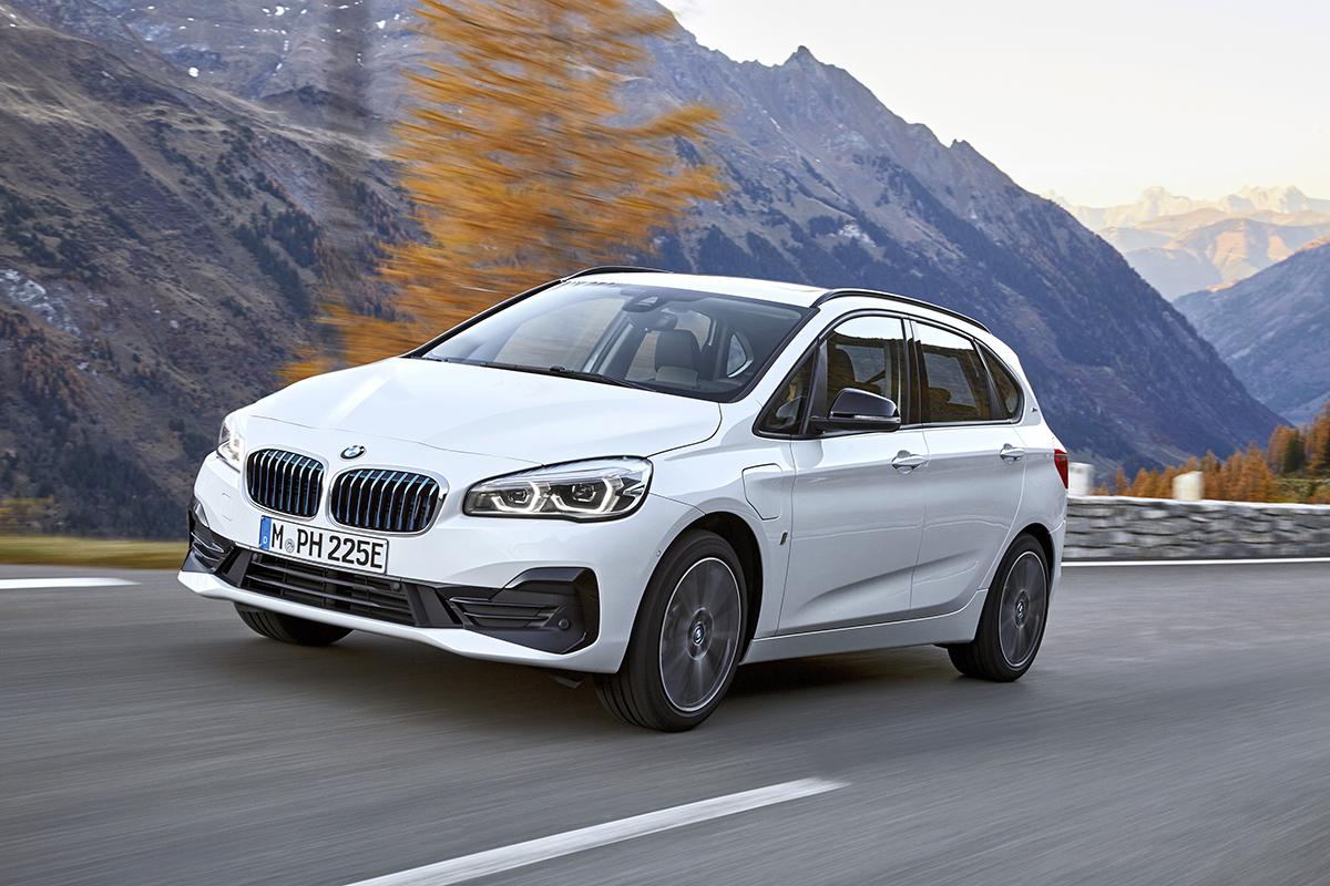 bmw-225xe-ip-facelift-2018