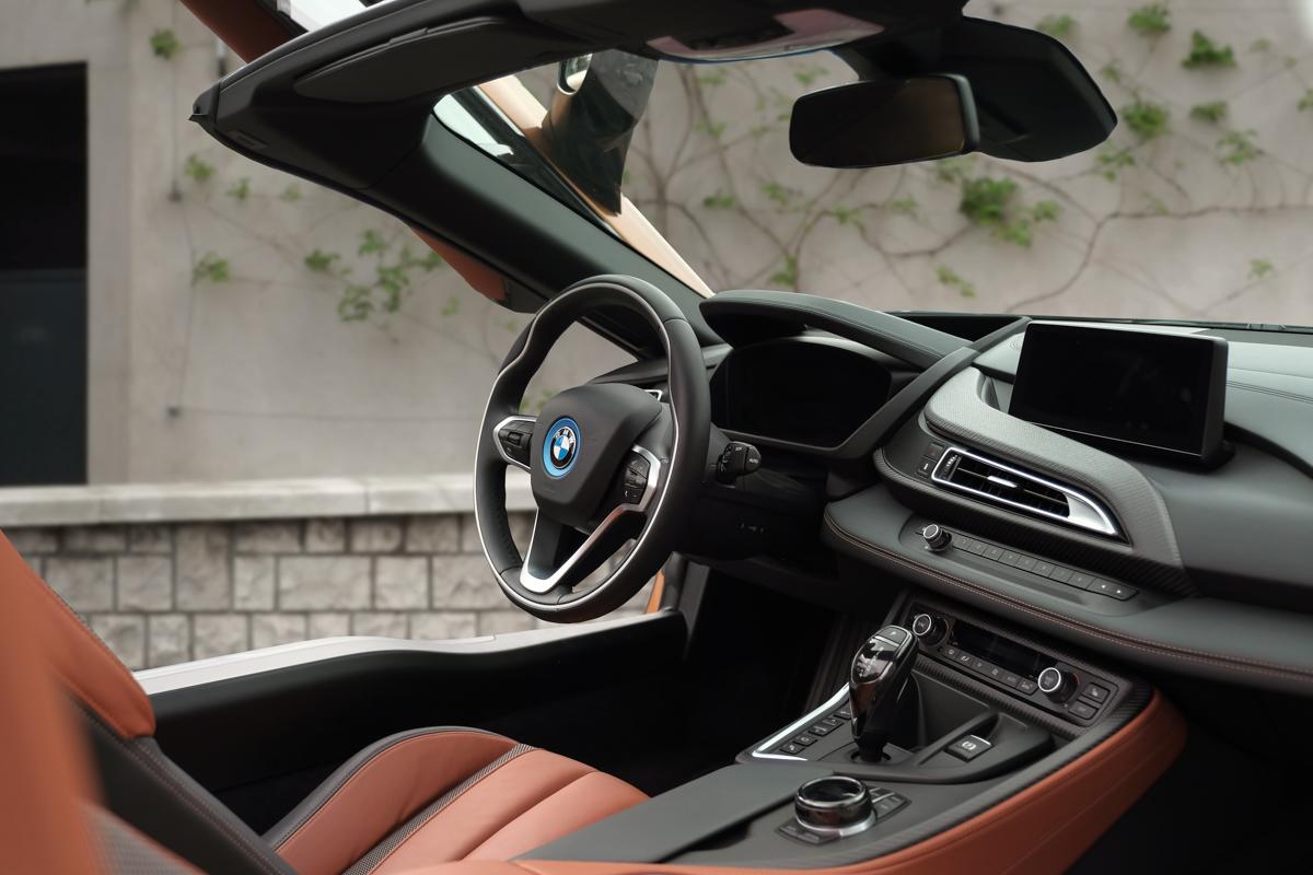 bmw_i8_roadster