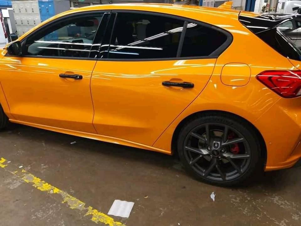 ford focus st leaked