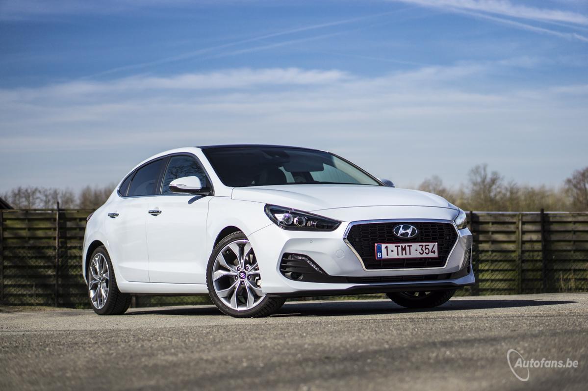 hyundai-i30-fastback