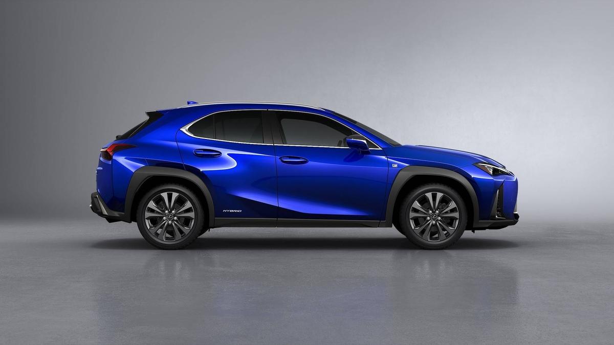 lexus-ux-2018_side