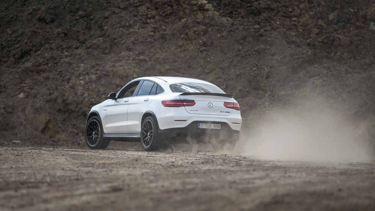 mercedes-amg-glc-coupe-63s-rijtest-autofans