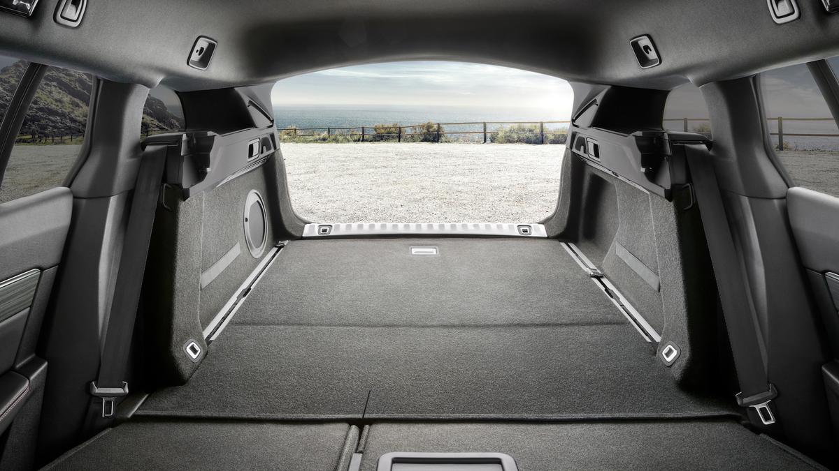 peugeot_508_sw_2018_official