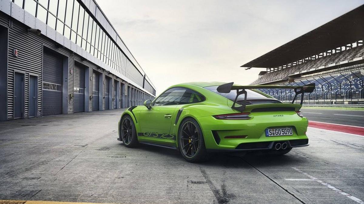 porsche-911-gt3-rs-leak