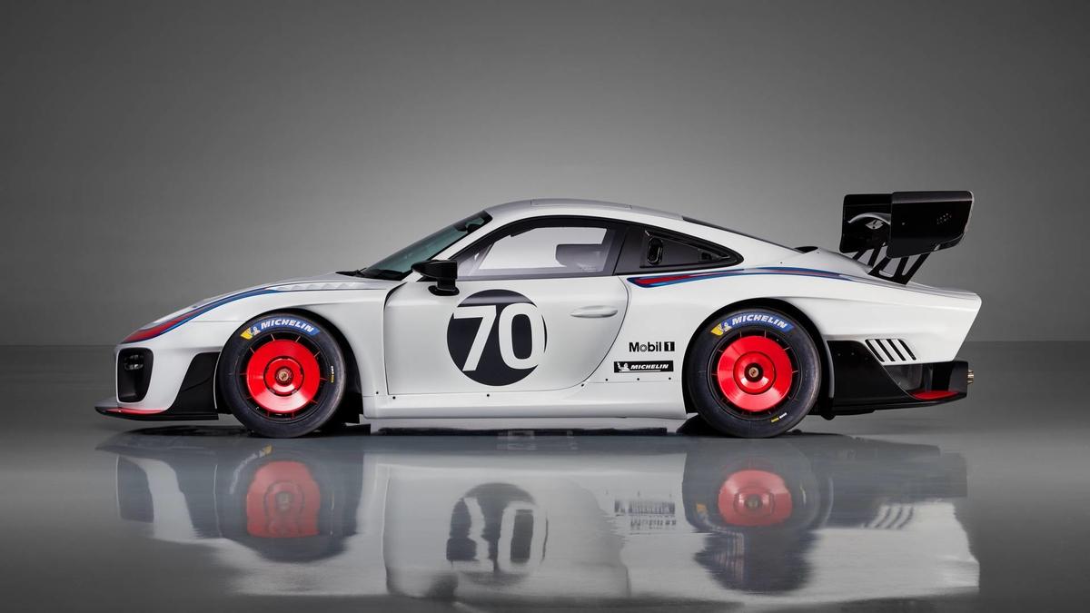 porsche-935-2018