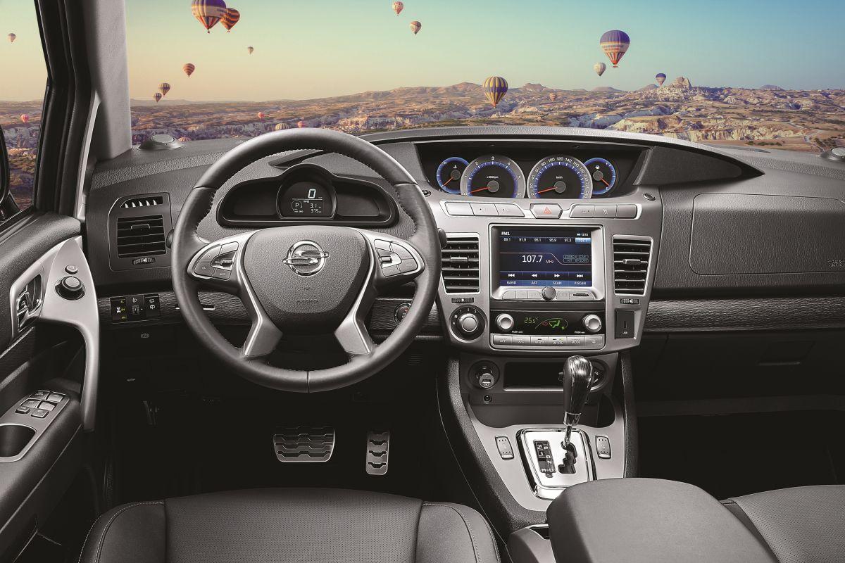ssangyong-rodius-facelift-2018-korandoturismo