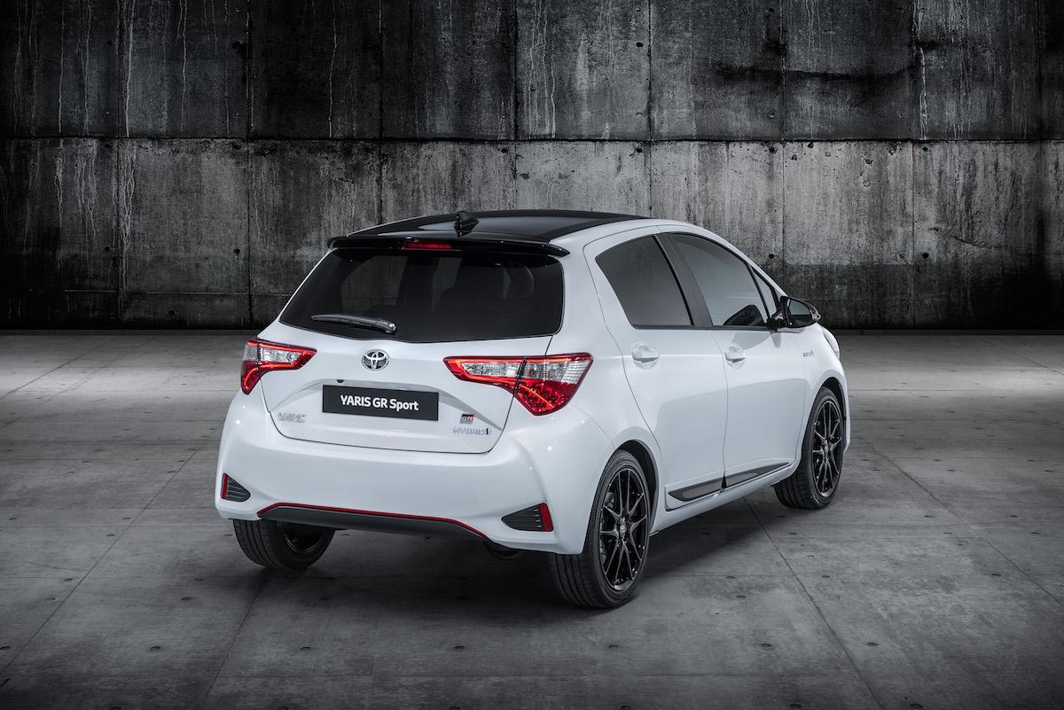 toyota-yaris-gr-sport-2018