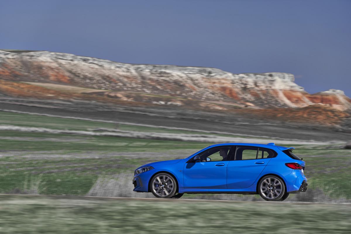 bmw 1 series 2019 official m135i