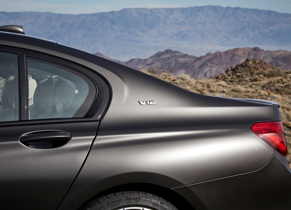 BMW V12