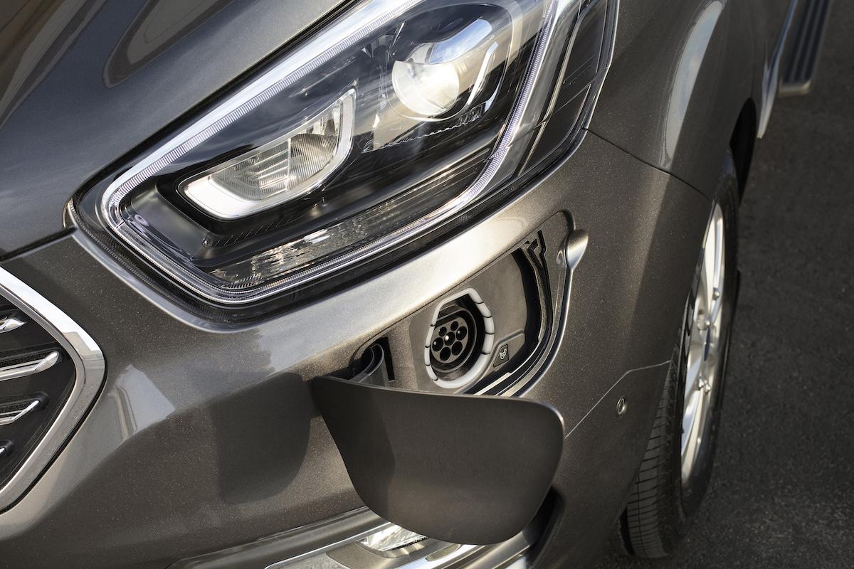 ford tourneo custom phev 2019