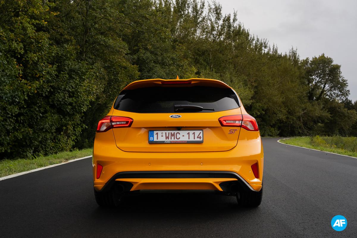 Ford Focus ST Ecoboost 2019 rijtest 