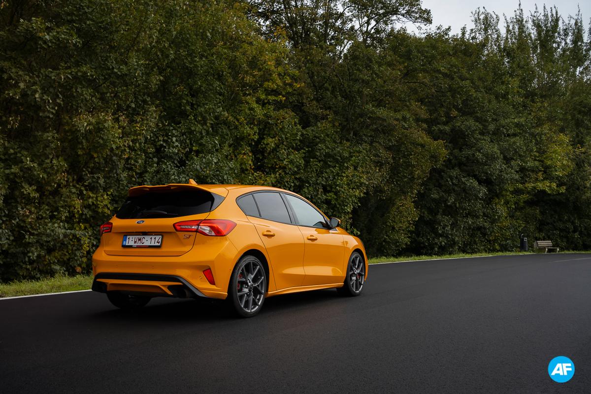 Ford Focus ST Ecoboost 2019 rijtest 