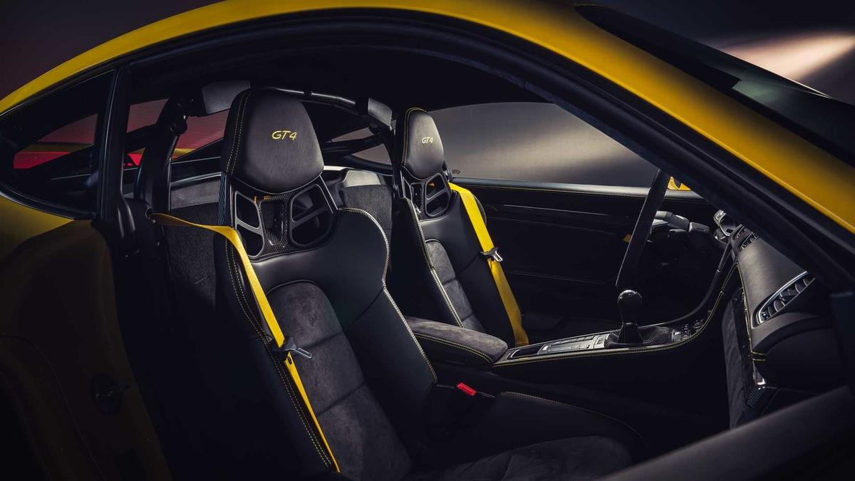 porsche 718 cayman gt4 2019