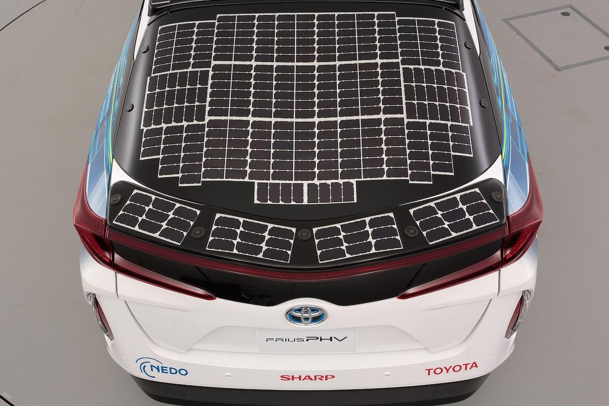 toyota prius phv solar concept 2019