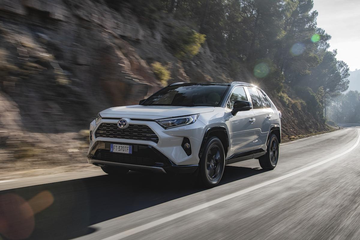 Rijtest Toyota Rav4 HYBRID AWD 2019