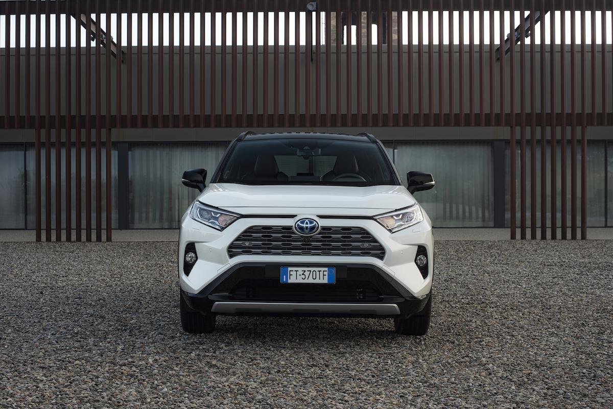 Rijtest Toyota Rav4 HYBRID AWD 2019