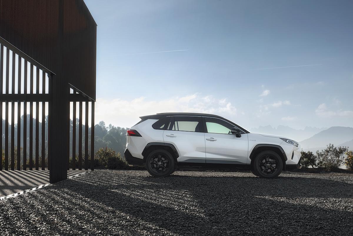 Rijtest Toyota Rav4 HYBRID AWD 2019