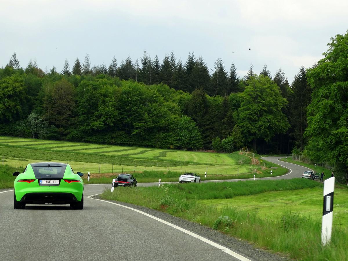 Mercedes-AMG GT 4-Door Roadtrip Autofans