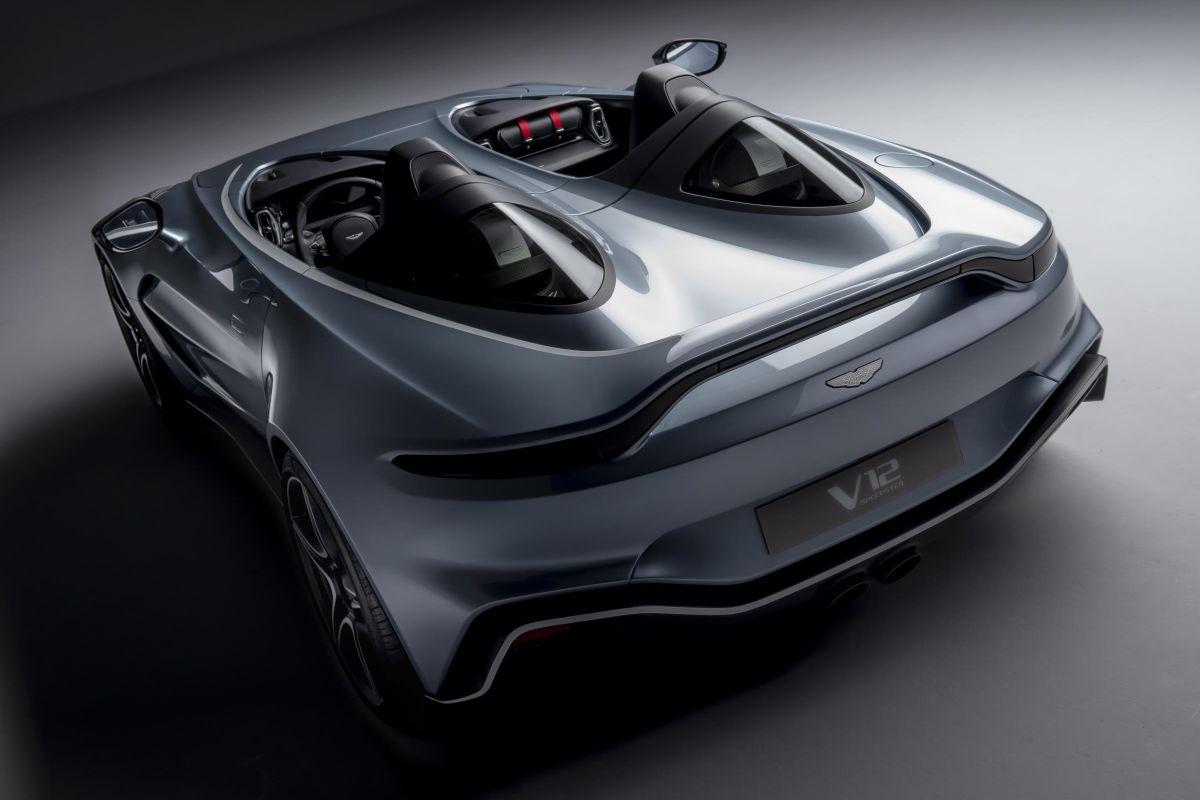 Aston Martin V12 Speedster 