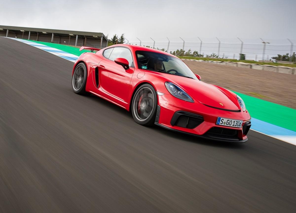 Porsche 718 Cayman GT4 2020 rijtest video