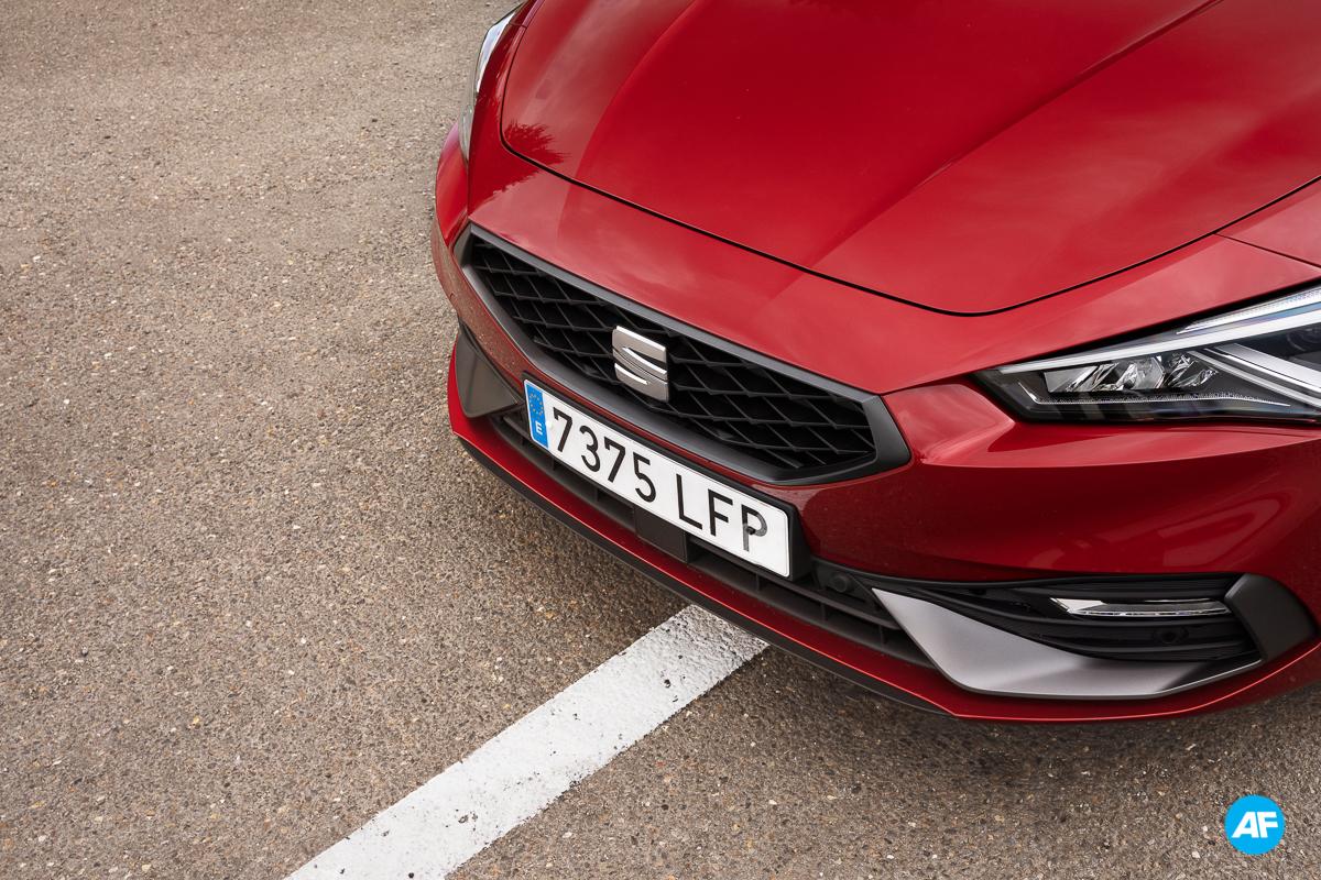 Seat Leon 2020 rijtest Break hatchback video