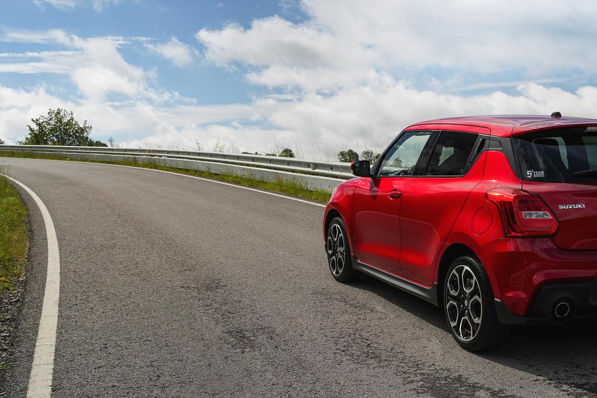 Suzuki Swift Sport 48v hybrid rijtest review