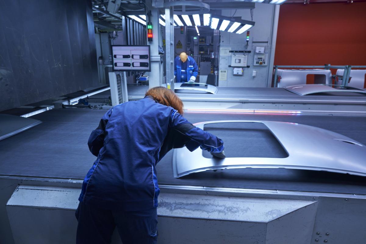 Corona autofabrieken productie