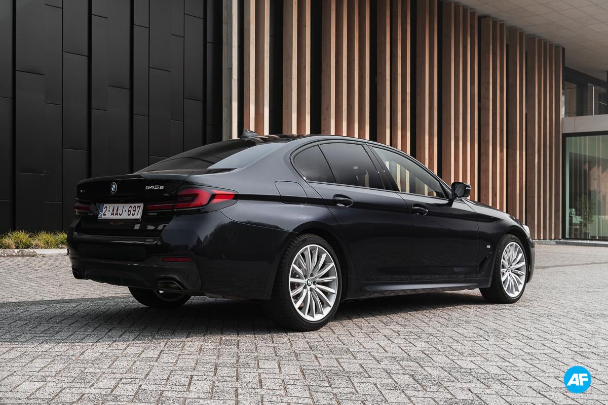 BMW 545e xDrive 2021 test