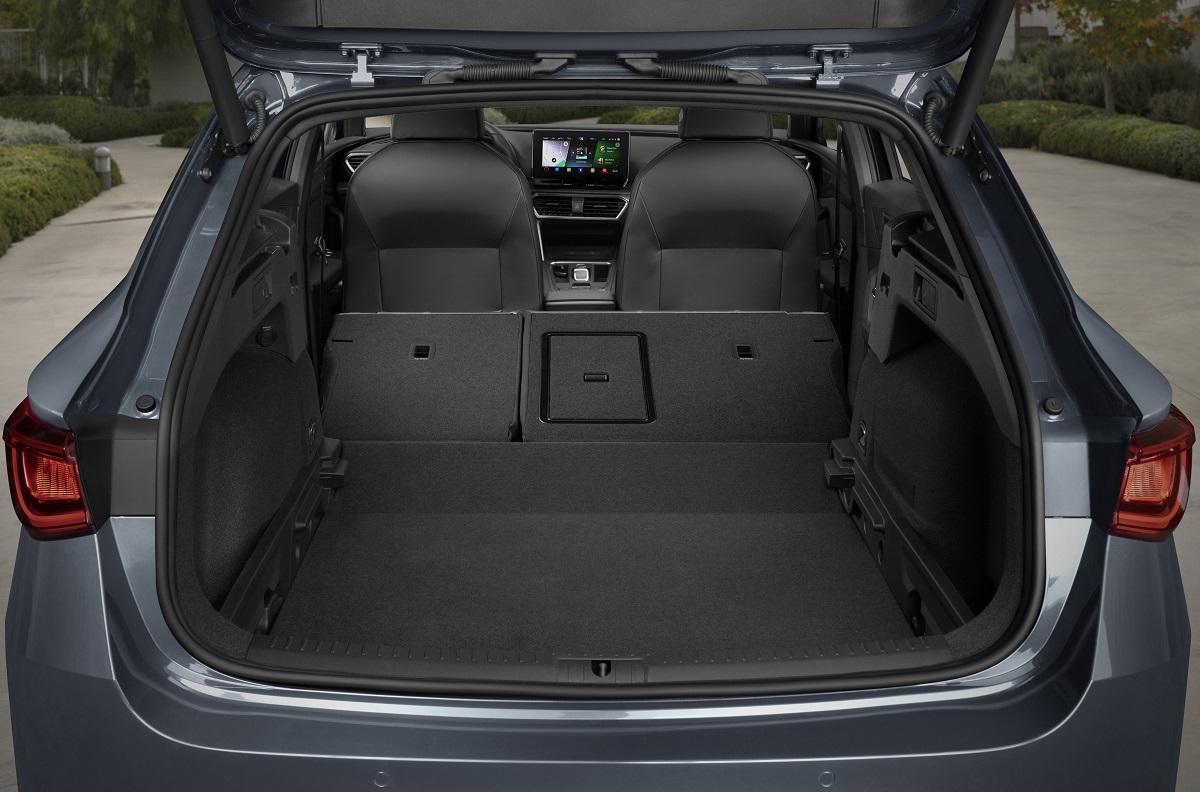 seat leon sportstourer fr ehybrid test autofans 2021