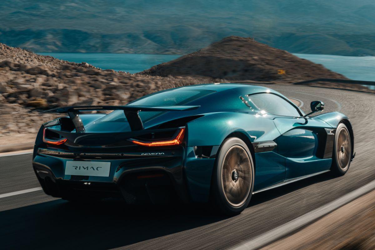 Rimac Nevera 2021