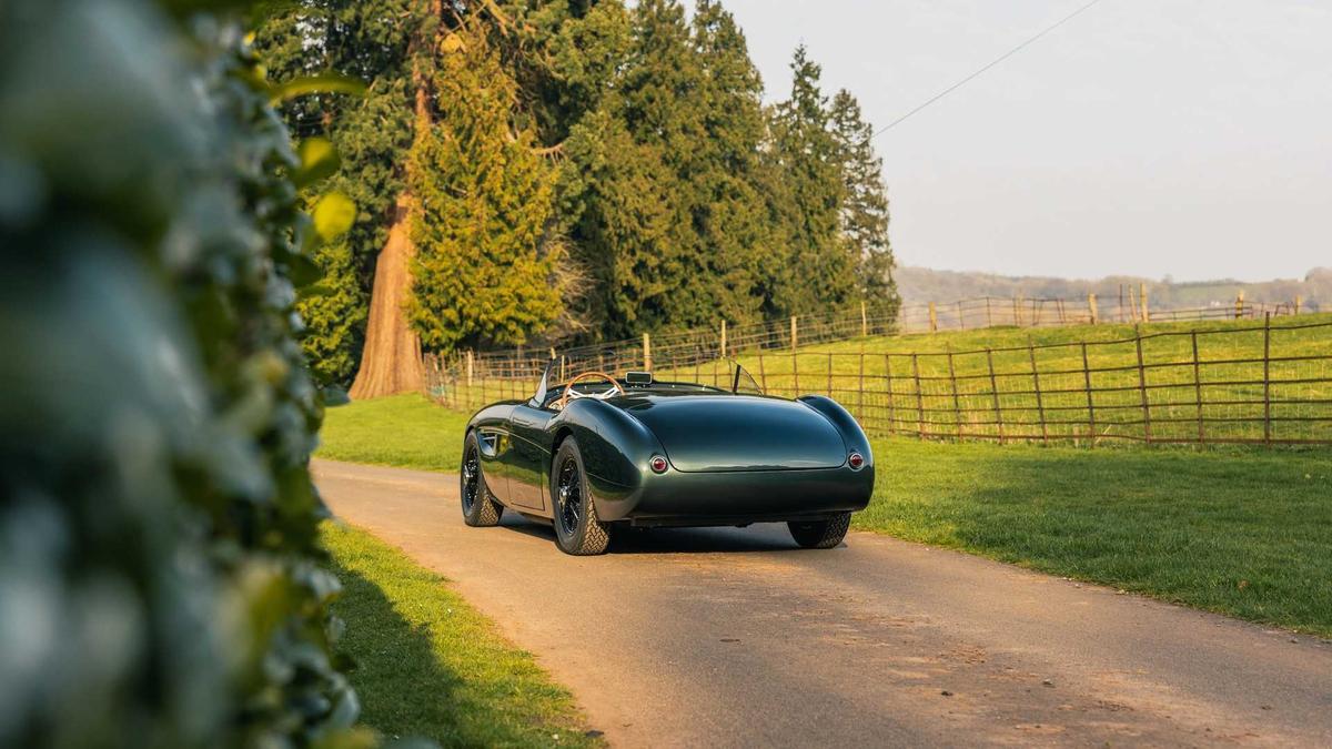 Austin-Healey by Caton 2022