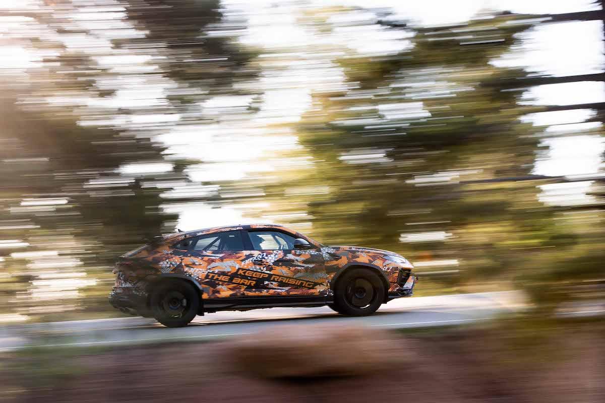 Lamborghini Urus Pikes Peak teaser 2022