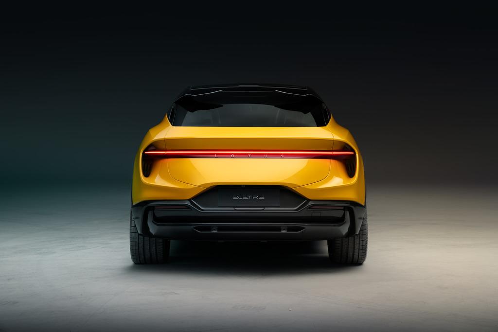 Lotus Eletre 2022