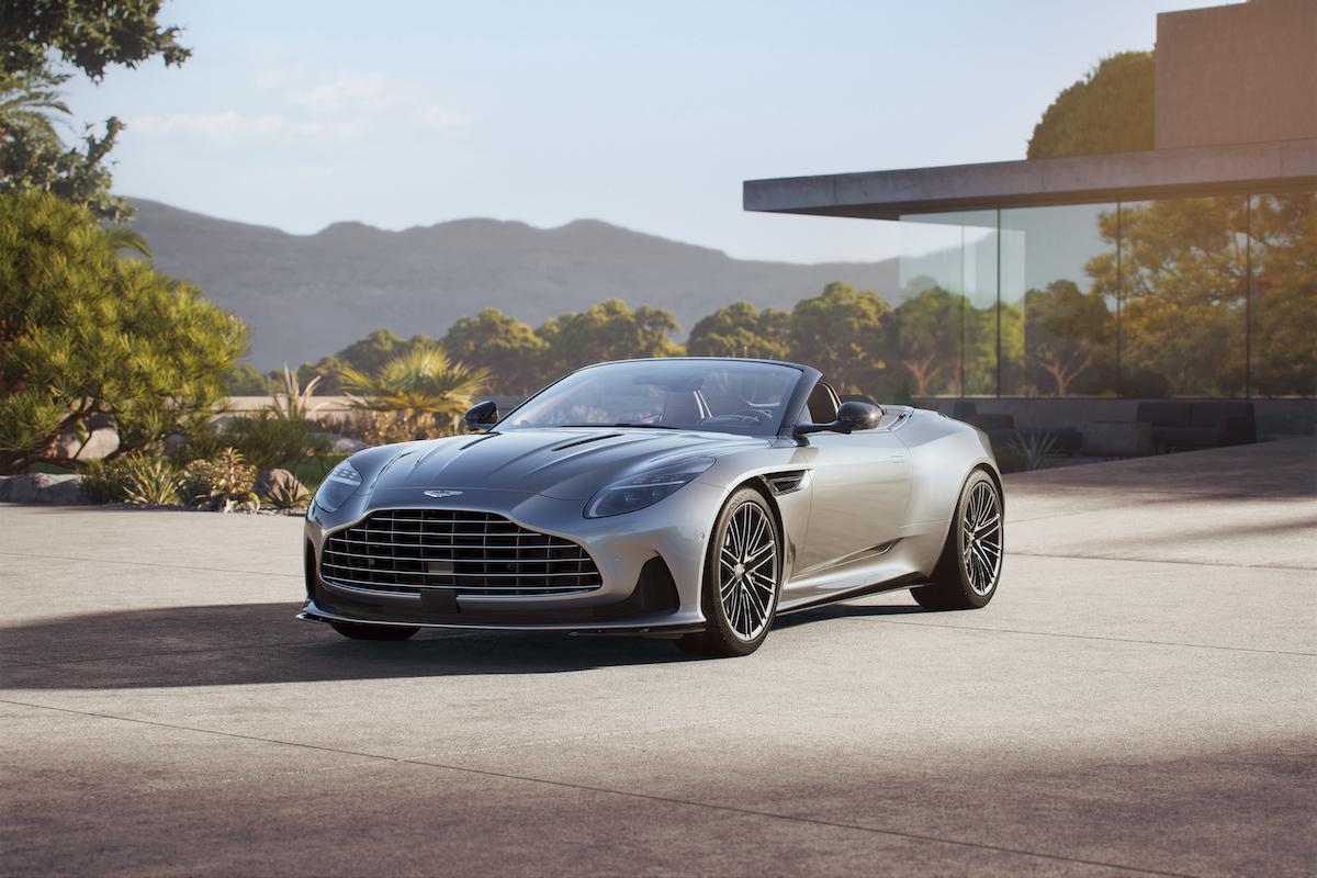 Aston Martin DB12 Volante (2023)