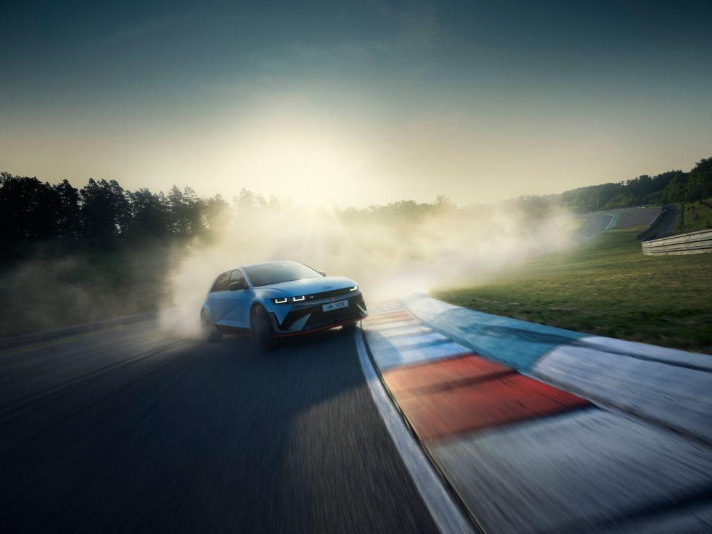 Blauwe Hyundai Ioniq 5 N