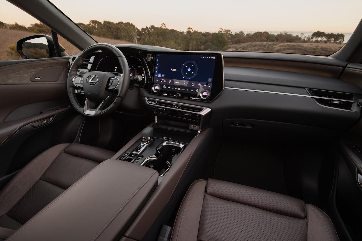 Test Lexus RX 450h+ 2023