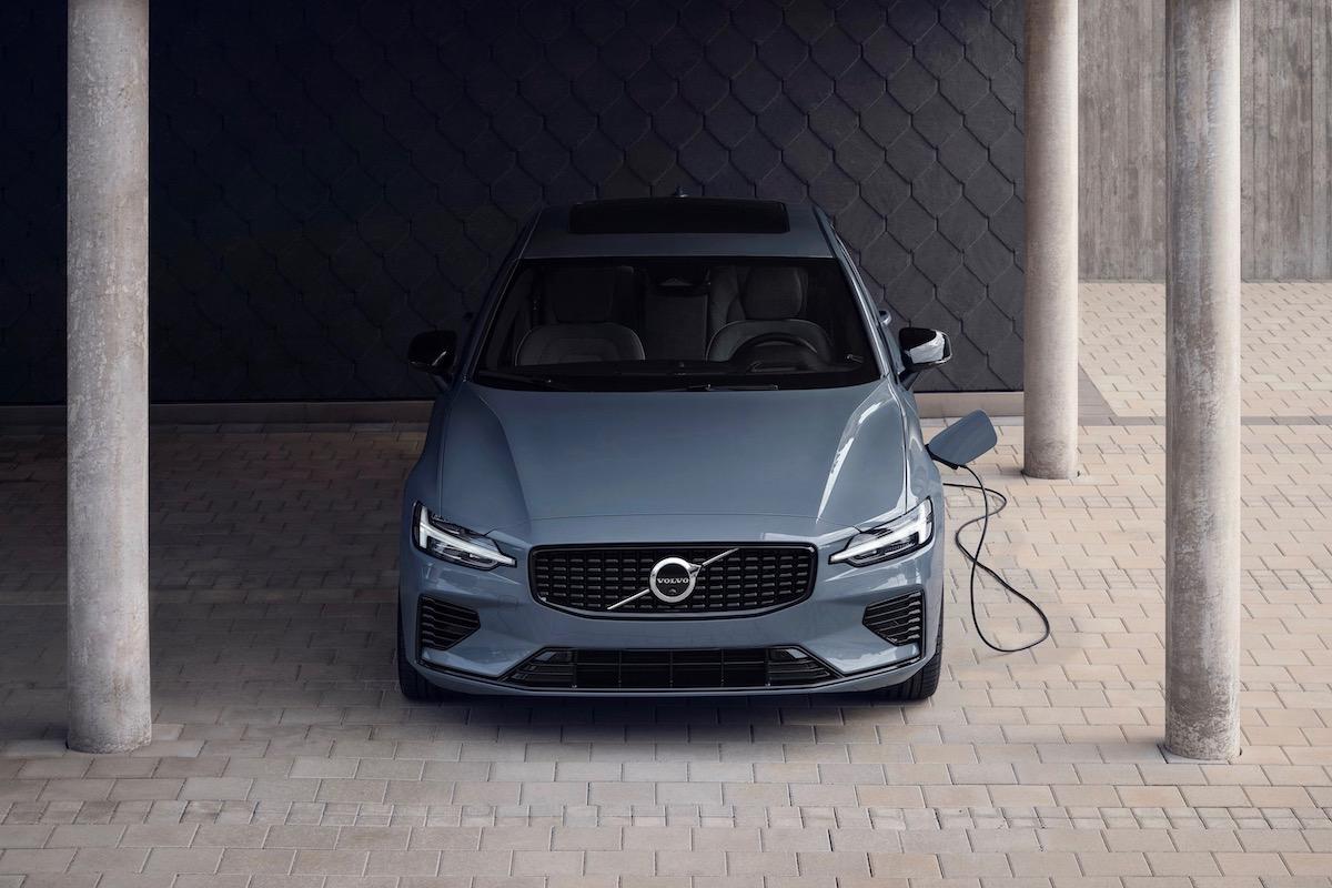 Volvo S60 T8 2023