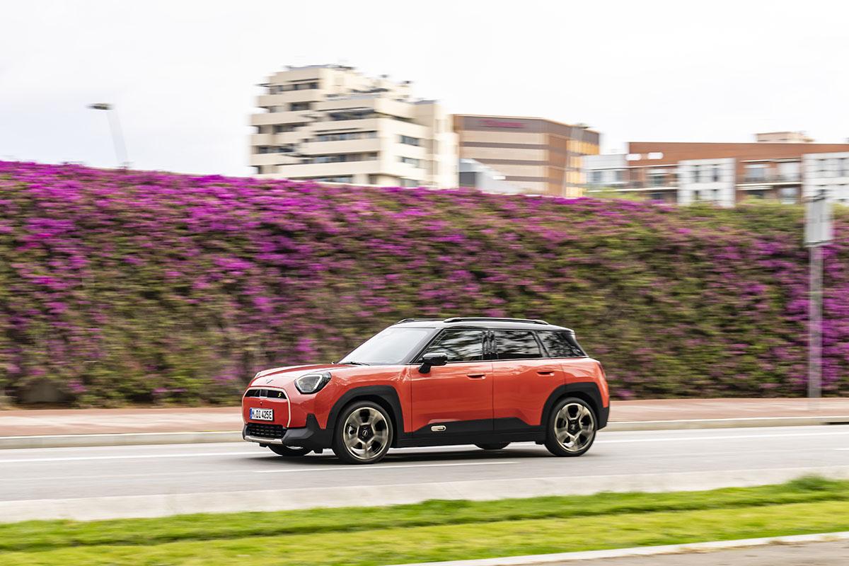 First Drive : Mini Aceman E (2024)