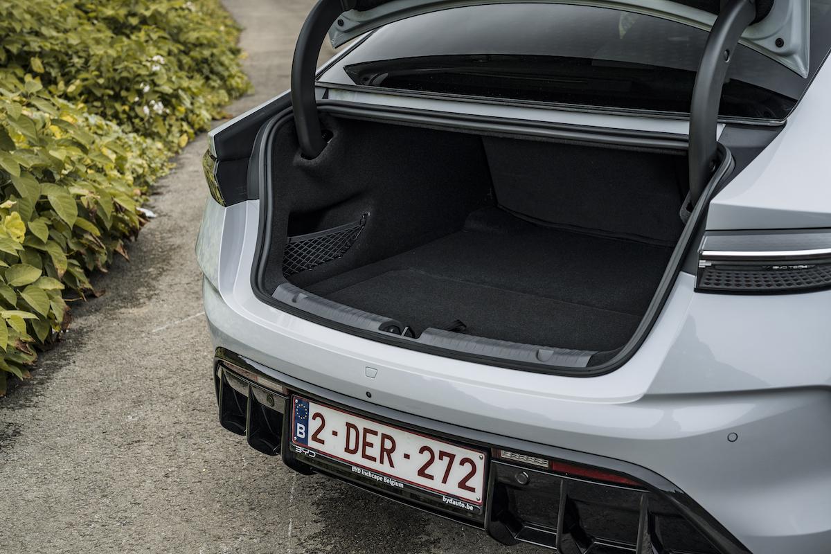 BYD Seal rijtest belgie info prijs BYD Seal rijtest belgie info prijs