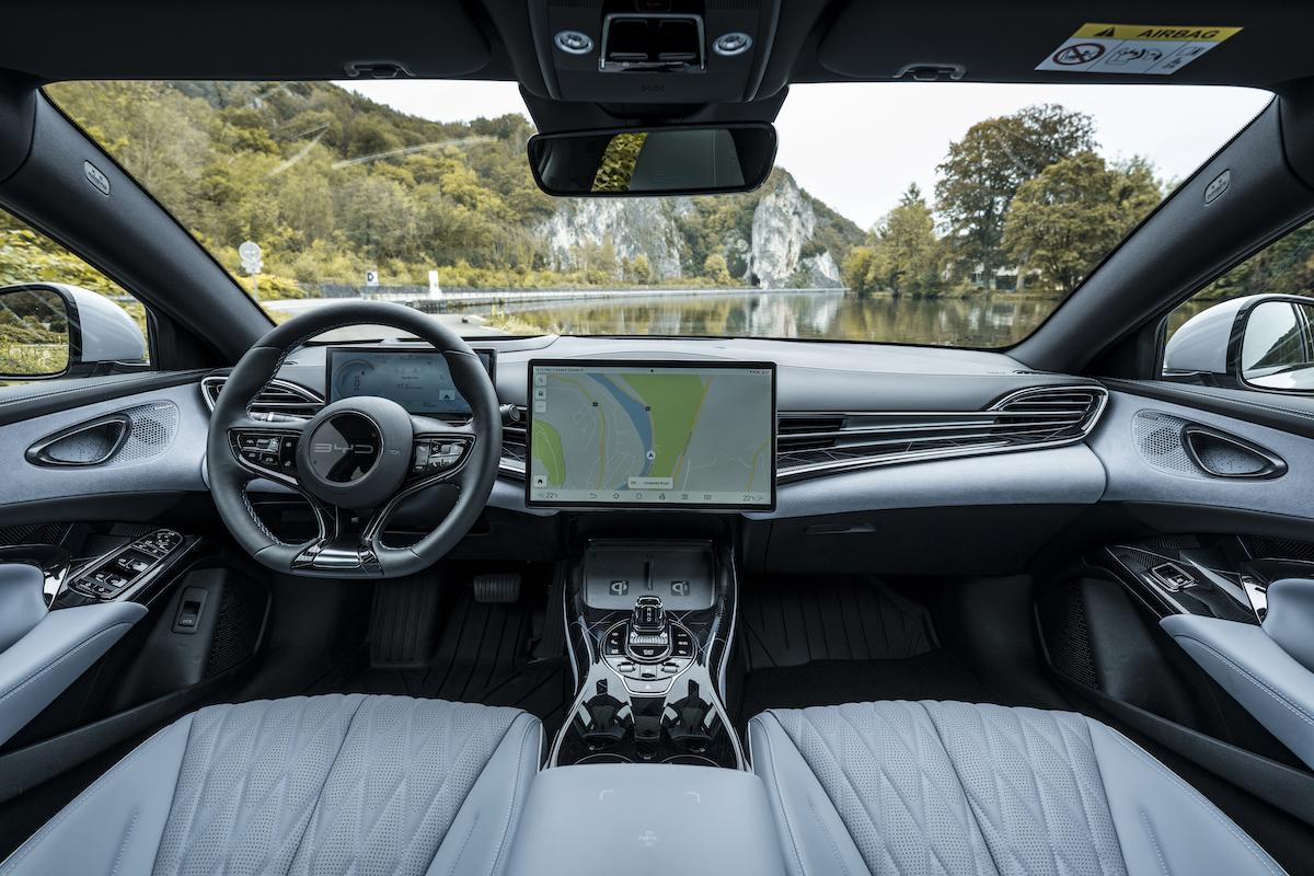 BYD Seal rijtest belgie info prijs BYD Seal rijtest belgie info prijs