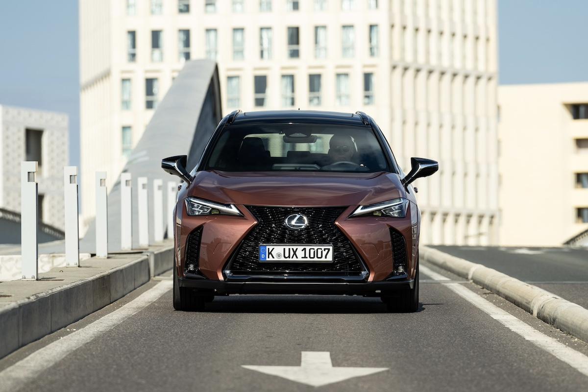 Test Lexus UX 300h 2024