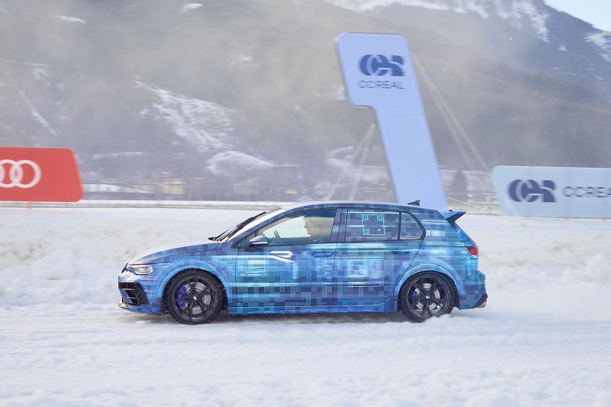 Volkswagen Golf R teaser 2024