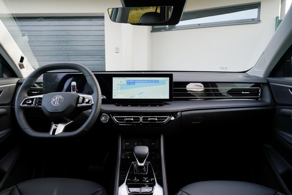 MG HS benzine test belgie autofans