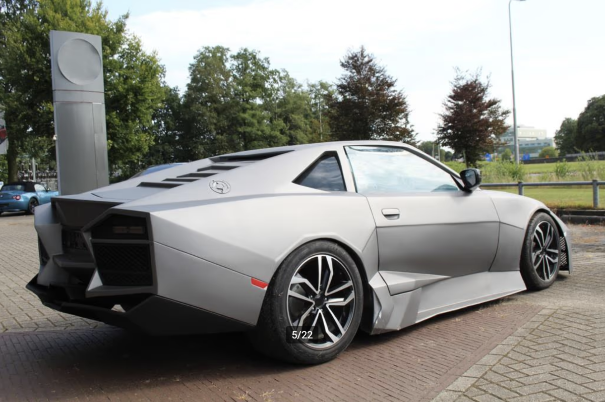 Toyota Supra Lamborhgini bodykit